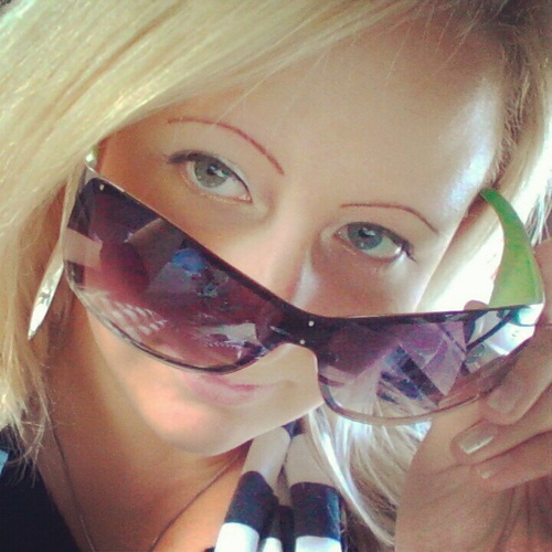 Ferrara_22's profile picture. Fun loving. I enjoy Watch Movies, Traveling, Watching Fireworks, Kisses in the Rain, Singing, dancing and Flying above the clouds.
Aspiring Sommelier.