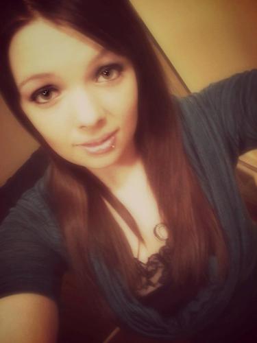 skies_Mommy13's profile picture. Dani Nicole(: 19;
#teamfollowback