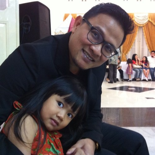 sandimendez's profile picture. too cool to be true...hueeekkkk