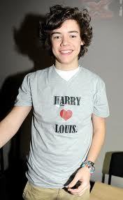 HII IM KARLA FROM CROATI I LOVE 1D  AND FOLLOW ME :D