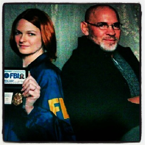 Say, Australian ; ) - AXF Creator - X-Phile - Gillian Anderson - Fanfic Addict - Forever MSR - #XF3