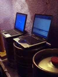 Sysadmin linuxero. Conectado a Internet desde el 96. Desde entonces todo ha ido a peor. Eso sí,  puedo dejarlo cuando quiera. ||🐚||