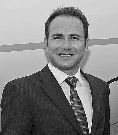 R_Lineveldt's profile picture. 