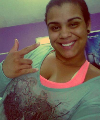 18 anos, vascaína, leonina de personalidade forte. Fé em DEUS.