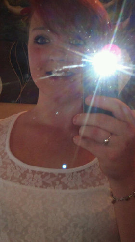 Danielle_Kaay's profile picture. I'm 17..Single...Who doesnt love to party!!xx