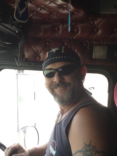 im an interstate truck driver and if you are from overseas and want me to send you money dont contact me ok as you will be blocked