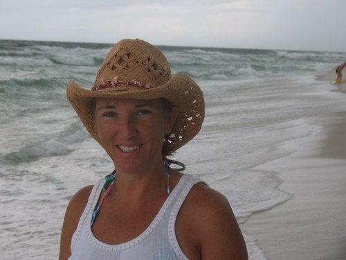 lratner's profile picture. Loves, life, learning, and her family!