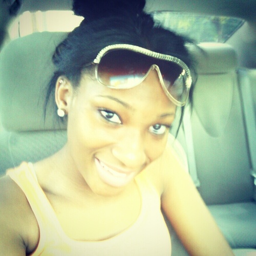 Meet Yannie :D I'm Just A Girl Who Love To Smileeeee (: #TeamPretty #FreeTrelly Man-Man