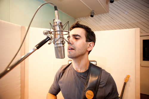Músico e compositor. 
Music is a world within itself, with a language we all understand..