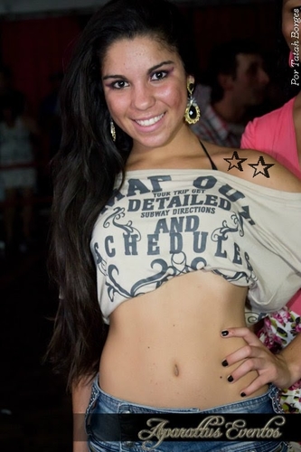 -Nessa longa estrada da vida, eu vou indo. Cabeça erguida, sem medo da escuridão. Não sei onde vou chegar mas não importa, continuo a caminhar , Fé em Deus !