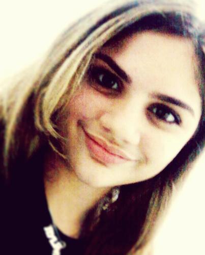 Fã Clube Oficial da @Aylazinhaa! Por você eu sou capaz de roubar até os anéis de Saturno! A apoiar a Ayla desde 13-11-11! Equipe Ayla Te ama!
