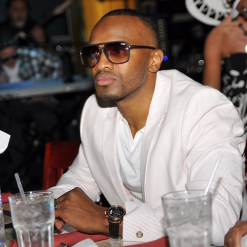 MRdotGRIFFIN's profile picture. 