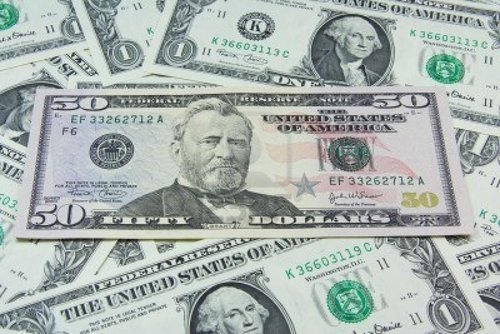 An Ordinary college girl showing you how to earn some money online. Not a scam!
