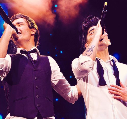 I'm just a girl with a dream to meet her idol @onedirection @ddlovato @jonasbrothers ♥. I'm here to support him No matter What.|♥ I'm Katherine :)
#FollowBack
