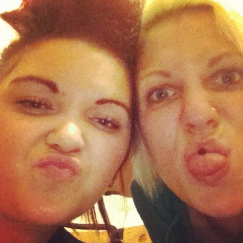 Laurahollie's profile picture. 