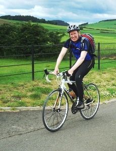 IT Consultant, high-mileage driver, low-mileage cyclist, hypocritical ecomaniac.