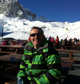 simonbamford9's profile picture. 