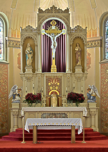 Tweeting and re-tweeting the best Catholic blog posts, news, and opinions.
