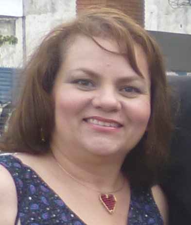 Mujer, Esposa, Madre, Ingeniera, Profesora, Demócrata, Católica