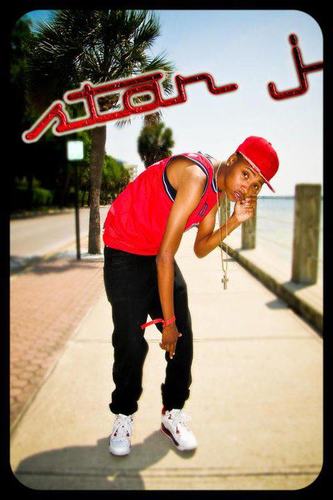 EST.89 Go By STAR.JDAMAC
           MUSIC.$$$ POWER RESPECT,& SUCESS
                 FB- Star.J DA MAC