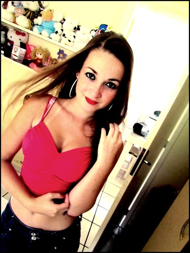 Deus, família, amigos (minhas paixões), Sou modelo :) . Quer conhecer mais? Segue ai ♥