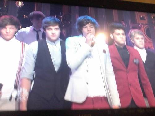 19 love to sing and dance :-* love OD
