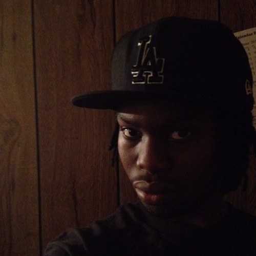 rjwoods31's profile picture. 