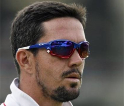 i am fun loving guy,.....a very big fan of kevin pietersen ........