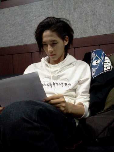 원조120407/월-비스트 화-인피니트 수-비원에이포 목-블락비 금-여자아이돌 토,일-투표♥ 중복봇안돼요^^ 유저3명(본유저-쫑쫑, 부유저-귤&뇨뇨) 유저가3명이라 답멘 3개갈수도 있어요! 그리고 가끔 단톡파티해요!