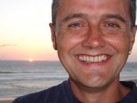 DavidCaseby's profile picture. music es mi vida, veggie, blogger, chilli lover, father, now living in Catalunya