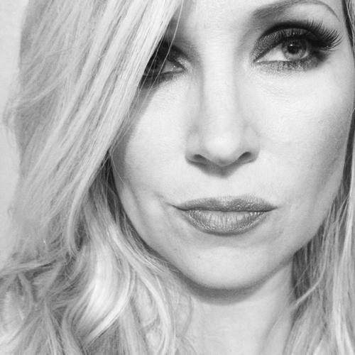Published Author of The Summerland Novel,  TV series, Next Best Bartender, writer, teach theology , artist & certified yoga instructor. 
http://t.co/hqeppaOJ65