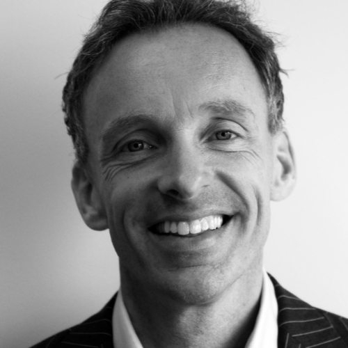 Twitter is mijn dagboek, als naslagwerk, voor inspiratie, zaken die me raken, bezighouden of waar ik in geloof. Het gaat om mijn persoonlijke mening.