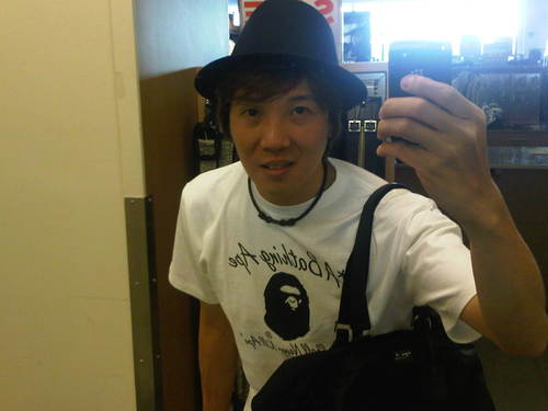 melvinseow's profile picture. I love walking in the rain, so no one can see my tears...