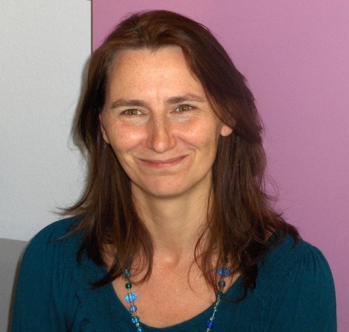 Contactgericht Spelbegeleider, Masseur, Reiki- en Soul Body Fusion®- Practitioner bij Praktijk Gelukshand, SoulCollage® facilitator