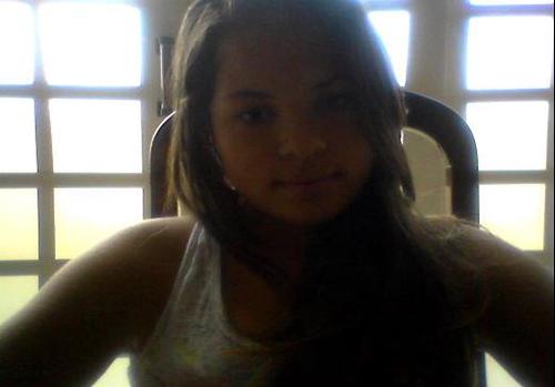 se reparar que muita gente fala, fala e no fundo nao diz nada.. tem coisa errada..(8)