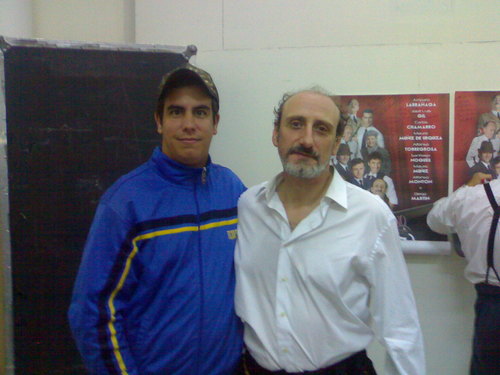 CaroMenor's profile picture. amando a la persona k kiero de verdad