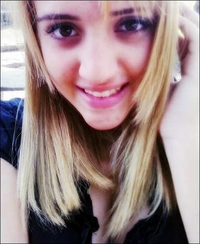 Me descrever em 160 caracteres é praticamente impossível ; me siga, e me conheça ;]]
Lord ♥