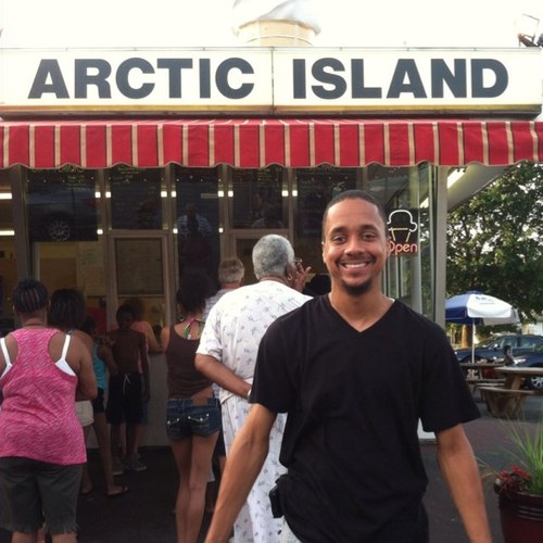 Twin0487's profile picture. 