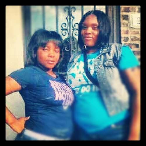 @yoo its me chalayna but they no me as my twitter name @cake_my_tweets2# fwm bitch follow me i will follow u back KETCHUP#