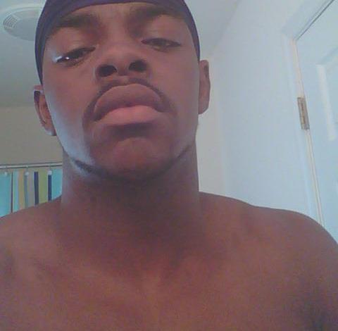 I like playin ball and hangin with friends. Very laid back and chill dude.  #Teamrespectfemales @glitters_ ;)