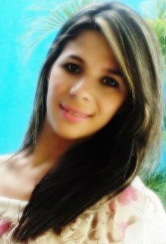 apenas uma garota com a alegria de uma criança;
a malícia de uma adolescente;
e sentimentos de mulher.