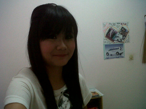 AizaSan's profile picture. everything happens because of the reason