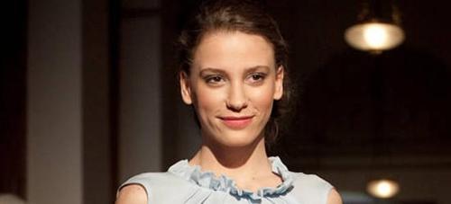 Serenay Sarıkaya resmi hesabı @srnysrkyresmi ♥ @CemreKmr ♥