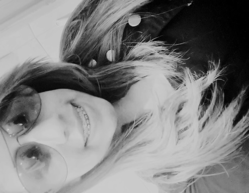 Agora eu sei qual é o meu caminho, as escolhas que eu mesma fiz, aprendi com os meus erros para chegar até aqui. ♫