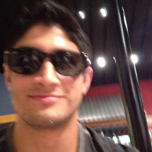 DRueda18's profile picture. 