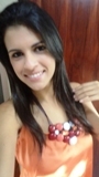 Em uma época em que os desejos duram o tempo de uma estação, amar virou coisa de gente corajosa. Fernanda Mello