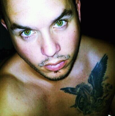 Manu27live's profile picture. Aficiones a la playa... montaña... perros.. deporte...coches y motos