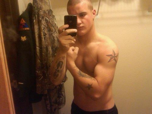 handleofyukon's profile picture. I ride scoot scoots, get on my level beeeeitchhhh