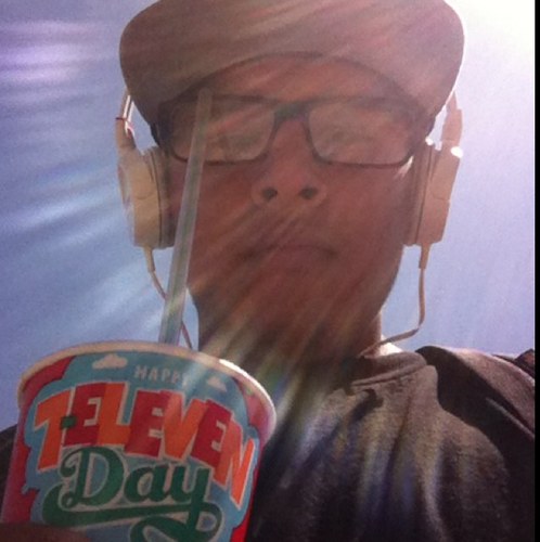 _astrohkid's profile picture. 17yrs. old || senior 2013 || G-Stone Pride .