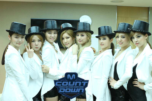Daily update of After School Activities! Bringing you the latest News,Videos and Pictures of After School 24/7! AFTERSCHOOL♥♥